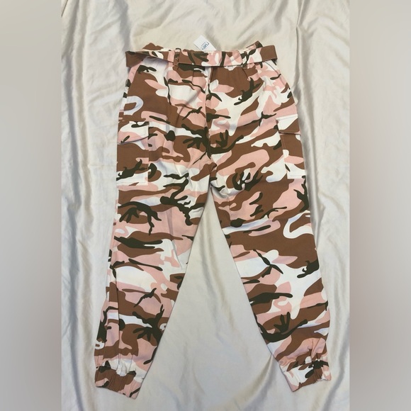 BELTED CAMOUFLAGE STRETCHY JOGGERS SIZE: 1X - Picture 1 of 7
